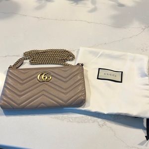 GUCCI
Calfskin Matelasse Mini GG Marmont Chain Bag